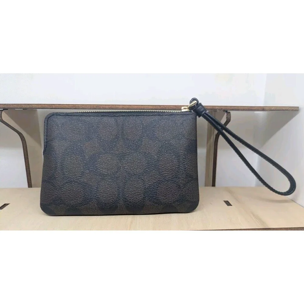 Coach Corner Zip Wristlet - Walnut/Black Signature Canvas, Brand New - Picture 4 of 5